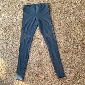 Alo Yoga Coast gray mesh stirrup leggings xs